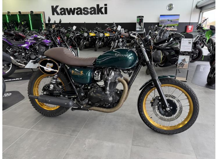 KAWASAKI W800