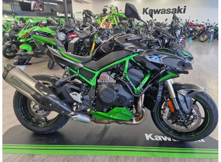 KAWASAKI ZH2 SE AKRAPOVIC (204€/mois)