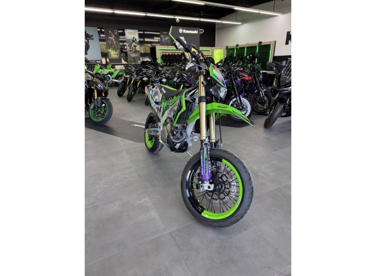 KAWASAKI KX 450 X SUPERMOTARD (217€/MOIS)