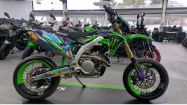 KAWASAKI KX 450 X SUPERMOTARD (217€/MOIS)