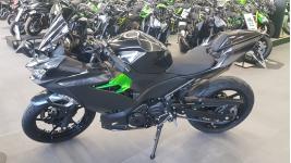 KAWASAKI NINJA 400 (Full équipée)