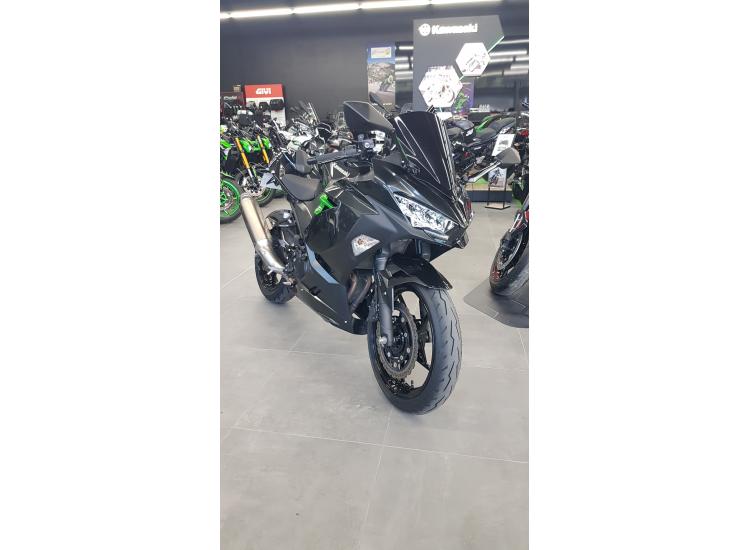 KAWASAKI NINJA 400 