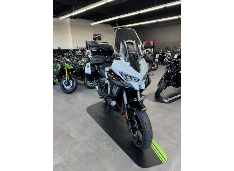 KAWASAKI VERSYS 1100 SE