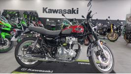 KAWASAKI W 800 (114€/MOIS)