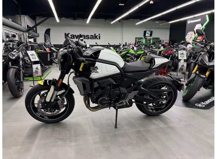 CF MOTO 700 CL-X SPORT