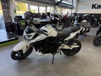 SUZUKI GSR 750
