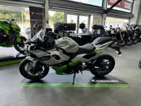 KAWASAKI Ninja 7 Hybrid