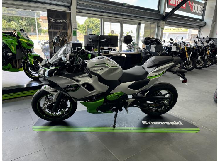 KAWASAKI Ninja 7 Hybrid